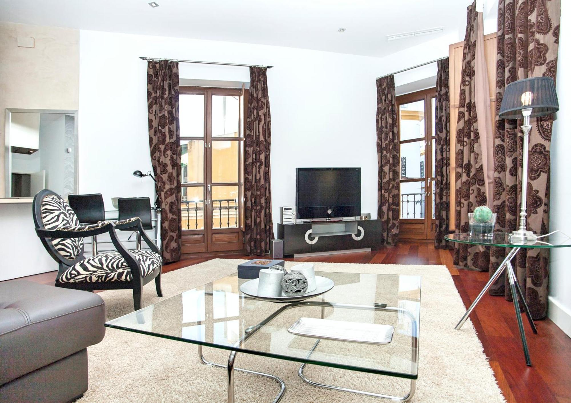 Cathedral Apartment, Upper Floor Apartment Севілья Екстер'єр фото